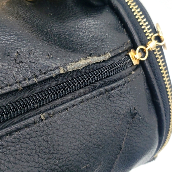 USED CONDITION BAG SIZE 7X6 COLOR BLACK WITH LOTS OF JEWEL THIS BAG NOT LEATHER - Picture 9 of 15